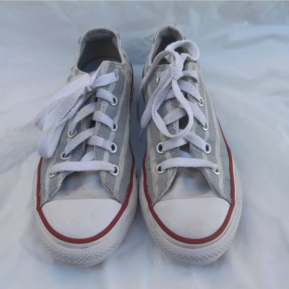 Converse Kids size 13 Chuck Taylor American Flag Stars Stripes